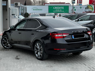 Skoda Superb foto 3