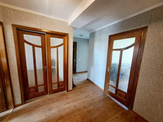 Apartament cu 3 camere, 70 m², Paminteni, Bălți foto 3