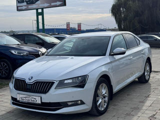 Skoda Superb foto 3