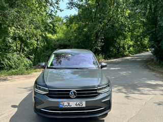 Volkswagen Tiguan foto 1