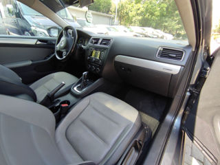 Volkswagen Jetta foto 10