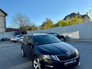 Skoda Octavia foto 2