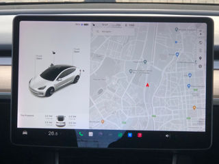 Tesla Model 3 foto 15