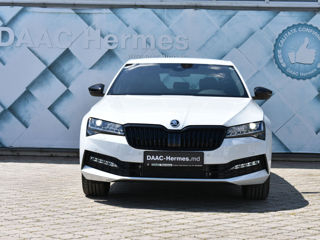 Skoda Superb foto 2