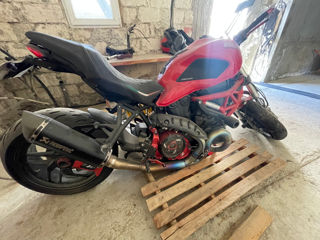 Ducati Monster foto 4