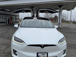 Tesla Model X foto 5