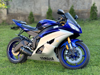 Yamaha R6 foto 6