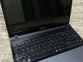 Samsung np300