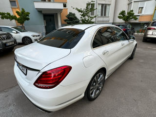 Mercedes C-Class foto 5