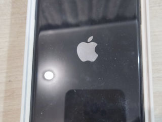 iPhone 11 black 128Гб foto 3