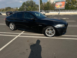 BMW 5 Series foto 4