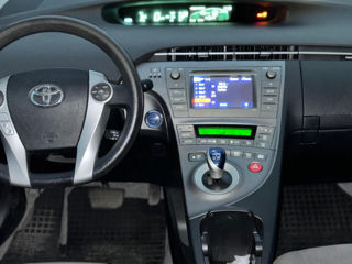 Toyota Prius foto 4