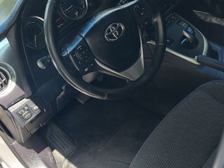 Toyota Auris foto 2