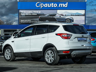 Ford Kuga foto 2