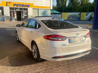 Ford Fusion фото 6