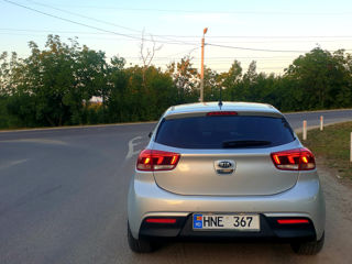 KIA Rio foto 10