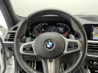 BMW 3 Series foto 10