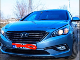 Hyundai Sonata foto 2