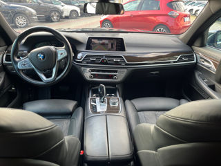 BMW 7 Series foto 9