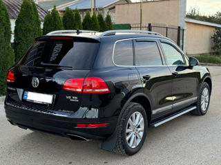 Volkswagen Touareg foto 4