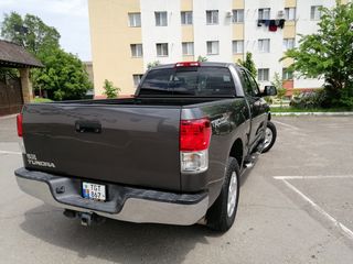 Toyota Tundra foto 5