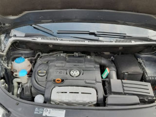 Volkswagen Touran foto 4