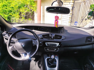 Renault Scenic фото 9