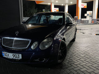 Mercedes E-Class foto 4