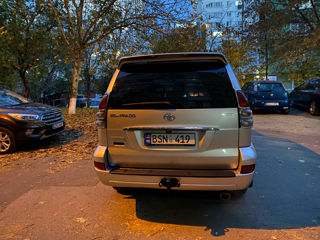 Toyota Land Cruiser Prado foto 6