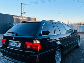 BMW 5 Series foto 5