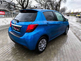 Toyota Yaris foto 7