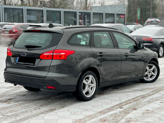 Ford Focus foto 4