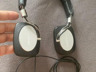 Bowers & Wilkins p5