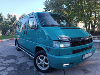 Volkswagen Transporter foto 1