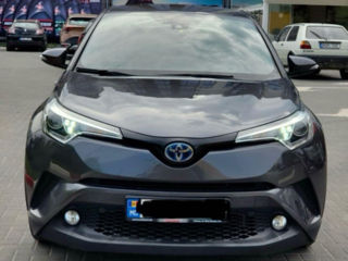 Toyota C-HR foto 4