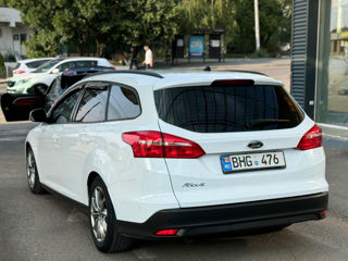 Ford Focus foto 6