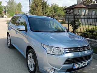 Mitsubishi Outlander foto 9