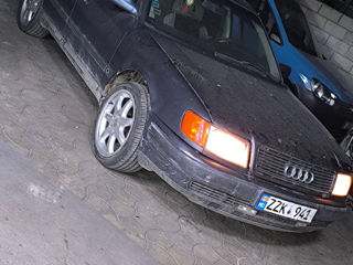 Audi 100