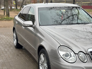 Mercedes E-Class foto 2