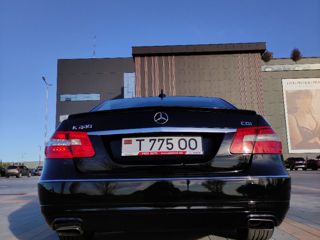 Mercedes E-Class foto 3