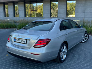 Mercedes E-Class foto 2