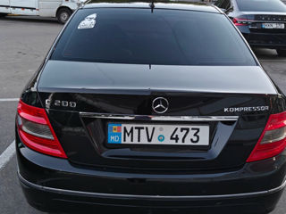 Mercedes C-Class foto 6