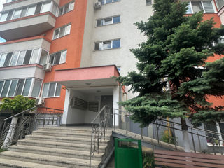 2-х комнатная квартира, 65 м², Центр, Кишинёв