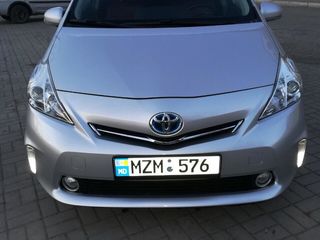 Toyota Prius + foto 5