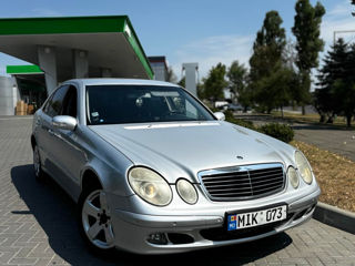 Mercedes E-Class foto 2