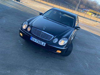 Mercedes E-Class foto 6