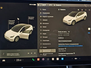 Tesla Model Y foto 6