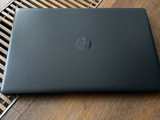 Laptop HP 17.3 - Intel(R) Core(TM) i5-1035G1 CPU @ 1.00GHZ, 1201 Mhz, 4 Core(s) RAM 16GB foto 7