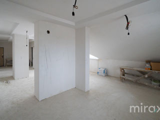 Apartament cu 4 camere, 165 m², Durlești, Chișinău foto 7