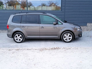 Volkswagen Touran foto 4